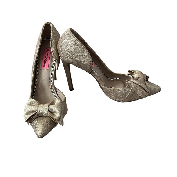 Betsey Johnson Shoes - Betsey Johnson Stiletto High Heel Shoes Size 7 Gold Iris Pointed Toe Bow
